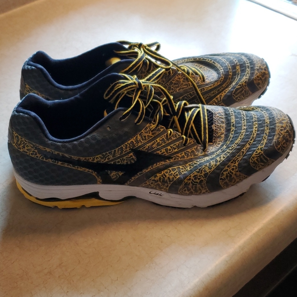 Mens Mizuno